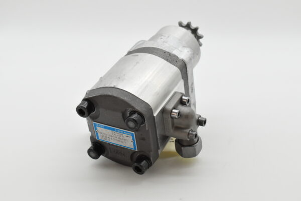 Hydr.motor MZFS 3/19R 15/15 Z=10 T=½ axel 16x22