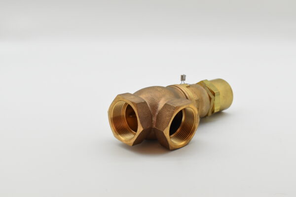 Säkerhetsventil DN 40 R1½" 3bar msg